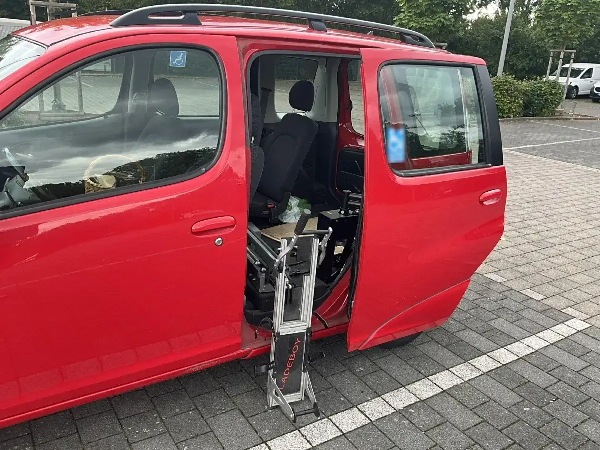 Gebraucht Toyota Yaris 84 PS (61 kW) 2004 Rot Kombi