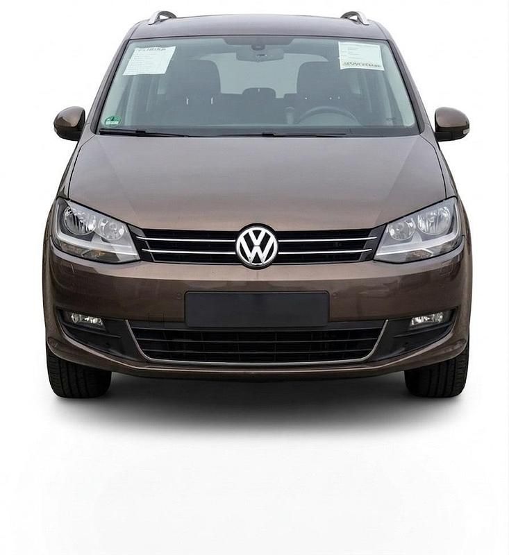 Gebraucht VW Sharan 140 PS (102 kW) 2013 Gold Van / Kleinbus