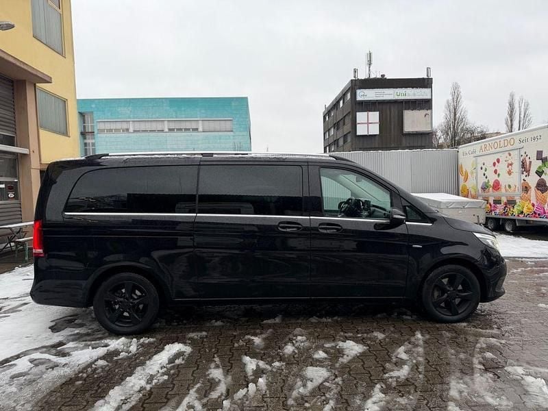 Gebraucht Mercedes V250 Avantgarde 190 PS (139 kW) 2017 Schwarz Van / Kleinbus