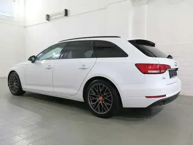 Gebraucht Audi A4 Sport 150 PS (110 kW) 2017 Weiss Kombi