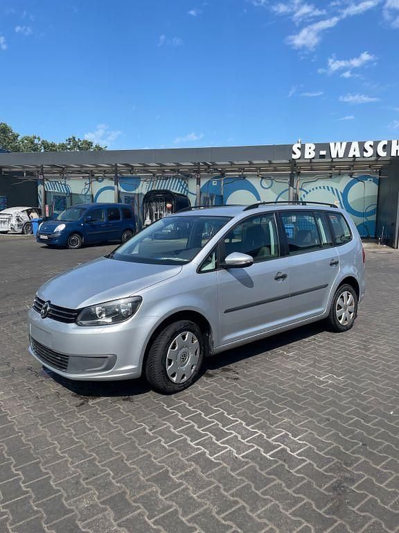 Silber Gebraucht 2011 VW Touran Van / Kleinbus | 7.950 € (Guter Preis) - Bild 1/4
