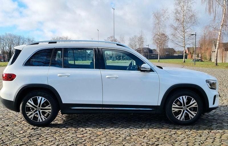 Weiß Gebraucht 2024 Mercedes GLB200 SUV | 36.949 € (Guter Preis) - Bild 1/4