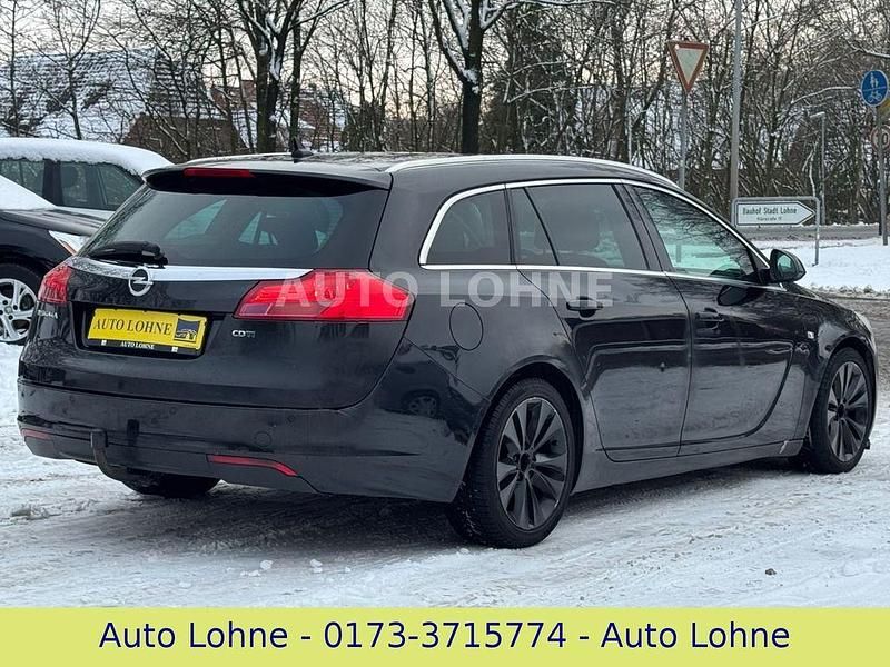 Gebraucht Opel Insignia Design Edition 131 PS (96 kW) 2011 Kombi