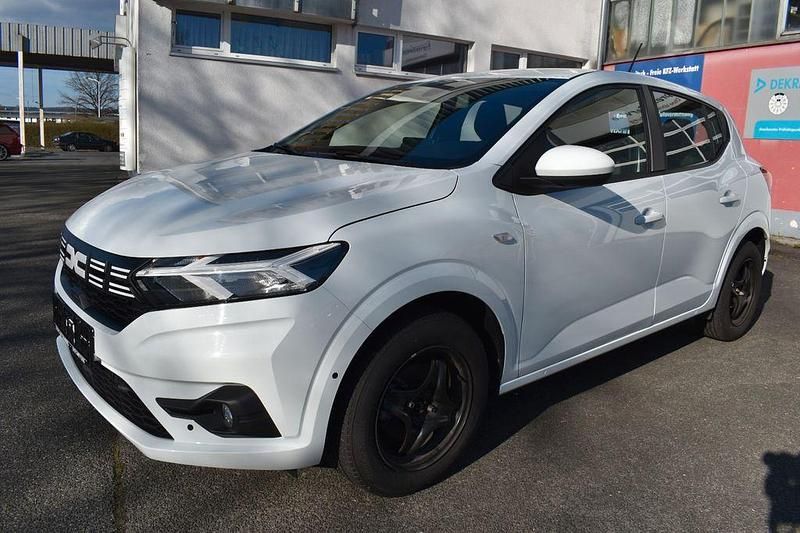 Gebraucht Dacia Sandero Expression 101 PS (74 kW) 2024 Weiß Kleinwagen