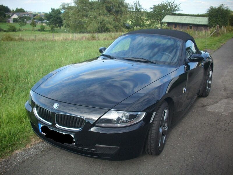 Schwarz Gebraucht 2007 BMW Z4 Sport Line Cabrio | 10.990 € (Fairer Preis) - Bild 1/4
