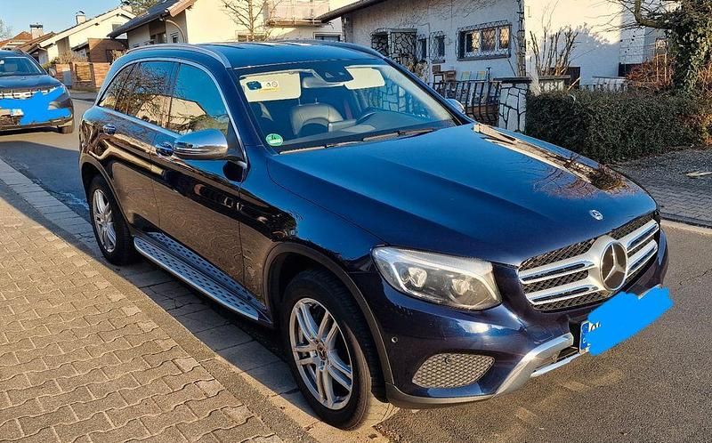 Gebraucht Mercedes GLC250 211 PS (155 kW) 2018 Blau SUV