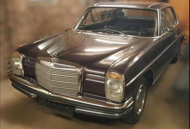 Violet Gebraucht 1971 Mercedes W114 Coupé | 11.500 € - Bild 1/4
