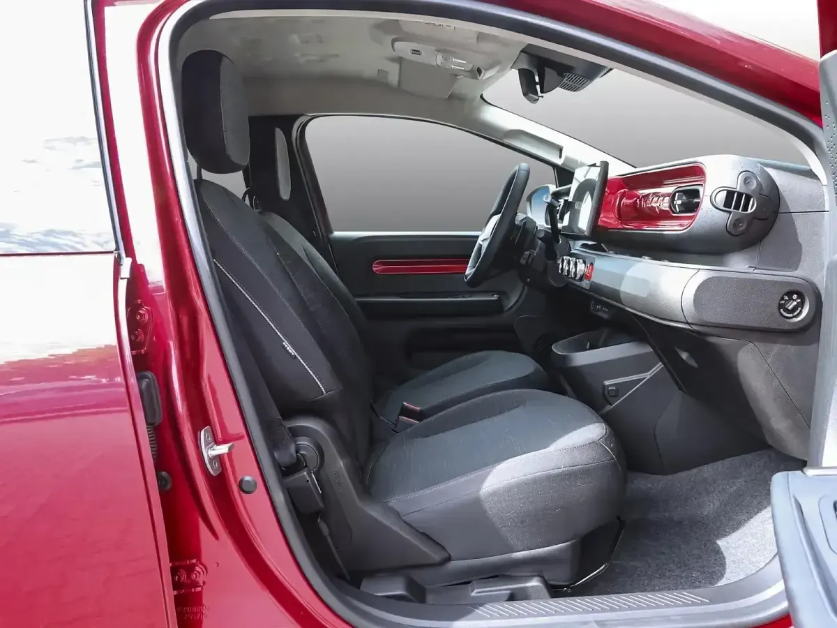 Gebraucht Renault Twingo Techno 60 kW (82 PS) 2026 Absolutrot Kleinwagen