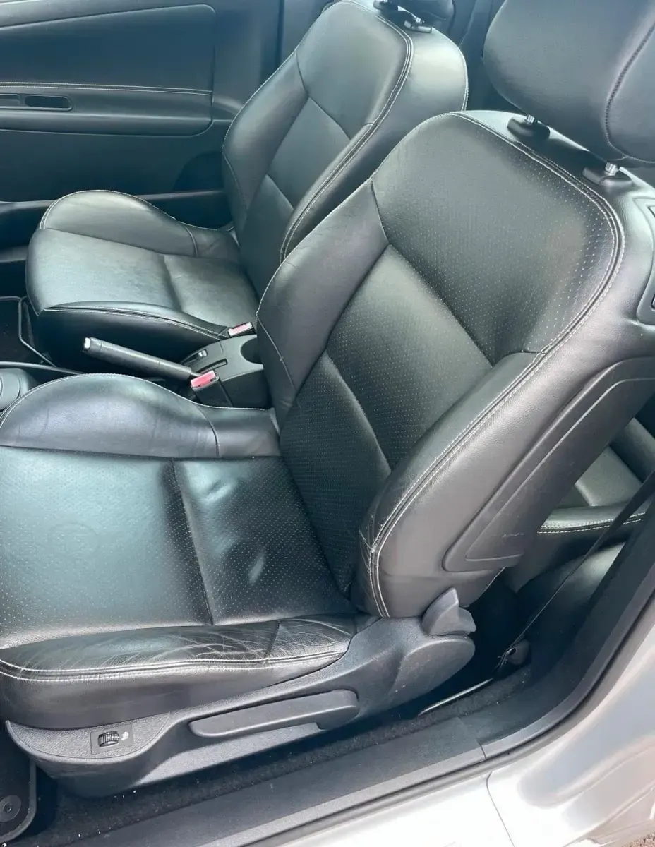 Gebraucht Peugeot 207 CC 119 PS (87 kW) 2010 Silber Cabrio