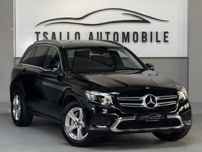 Obsidianschwarz Gebraucht 2018 Mercedes GLC250 SUV | 31.999 € (Fairer Preis) - Bild 1/4