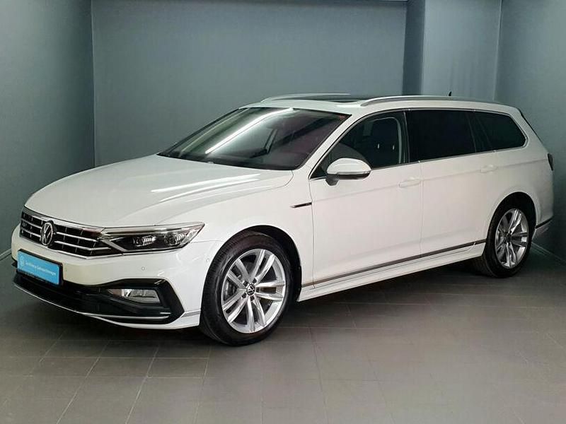 Gebraucht VW Passat R-line 190 PS (139 kW) 2022 Oryxweiß perleffekt (metallic) Kombi