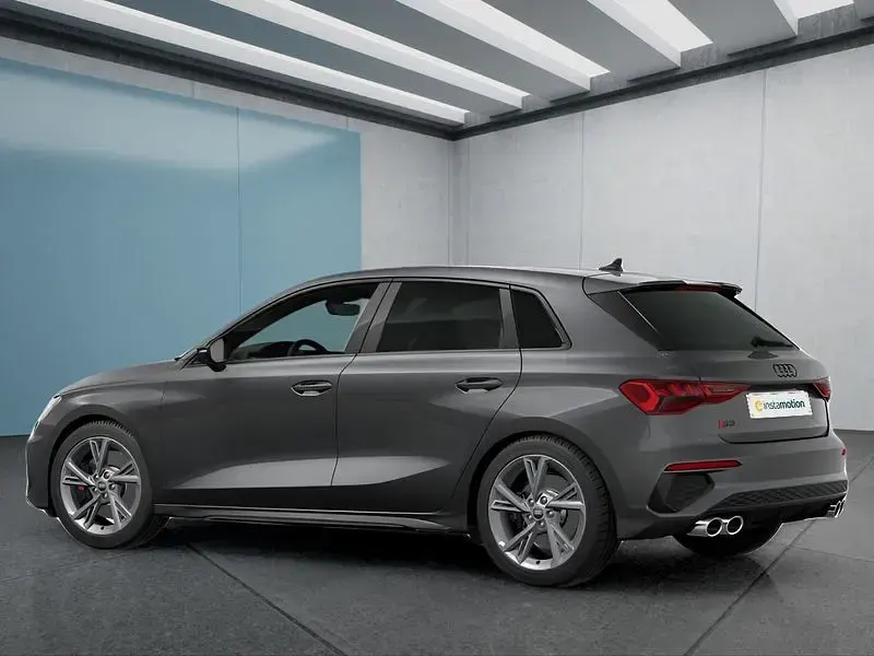 Gebraucht Audi S3 Sportback 310 PS (228 kW) 2024 Grau Kleinwagen