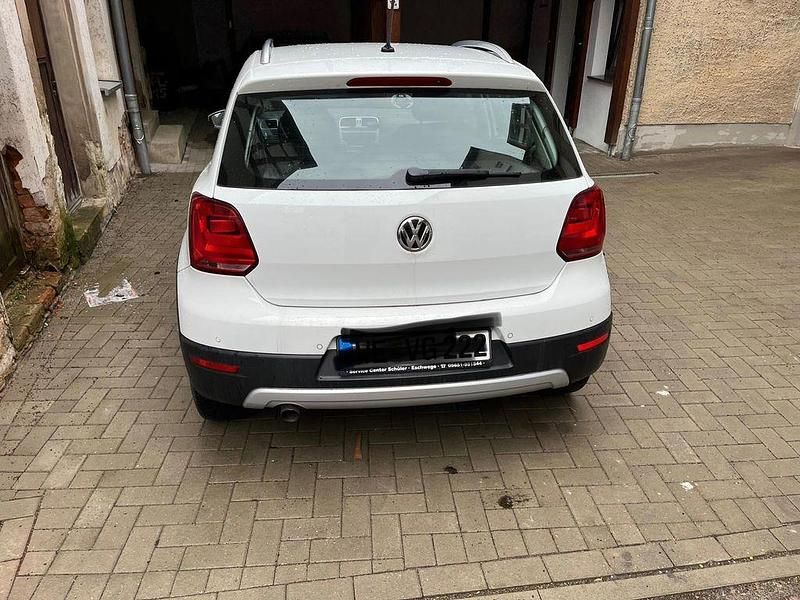 Gebraucht VW Polo 90 PS (66 kW) 2014 Weiß Limousine