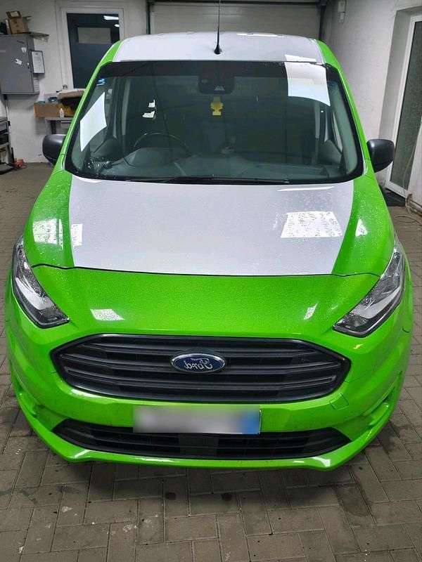 Weiß Gebraucht 2019 Ford Tourneo Van / Kleinbus | 12.000 € (Superpreis) - Bild 1/4