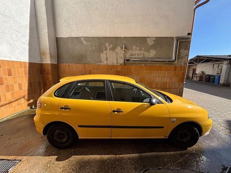 Gebraucht Seat Ibiza Reference 86 PS (63 kW) 2009 Gelb Limousine
