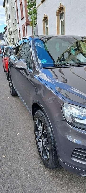 Braun Gebraucht 2012 VW Touareg Exclusive SUV | 12.700 € (Fairer Preis) - Bild 1/4