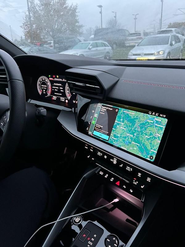 Usata Audi A3 Advanced 110 CV (80 kW) 2021 Grigio Berlina