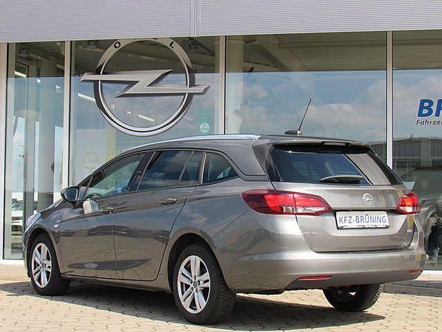 Second-hand Opel Astra Active 110 CP (80 kW) 2017 Gri Break