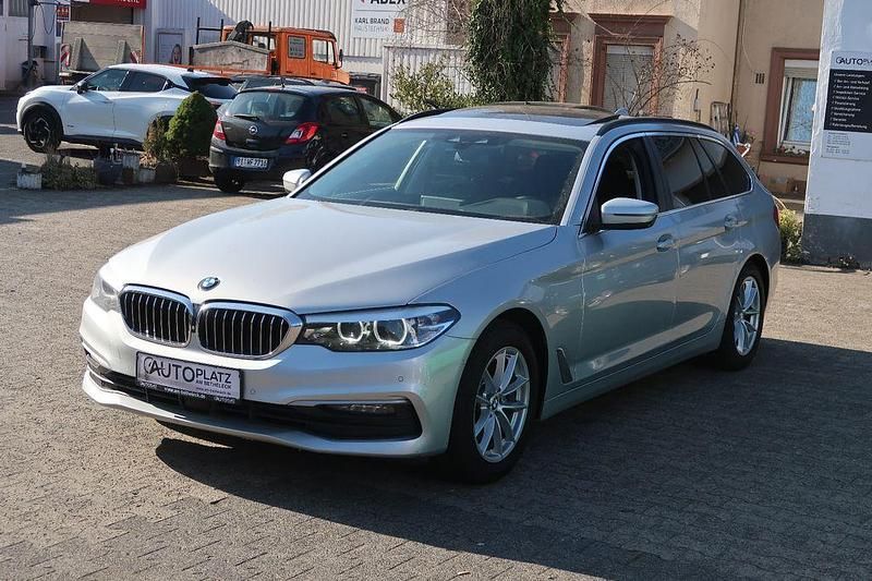 Gebraucht BMW 520 Performance 190 PS (139 kW) 2018 Silber Kombi