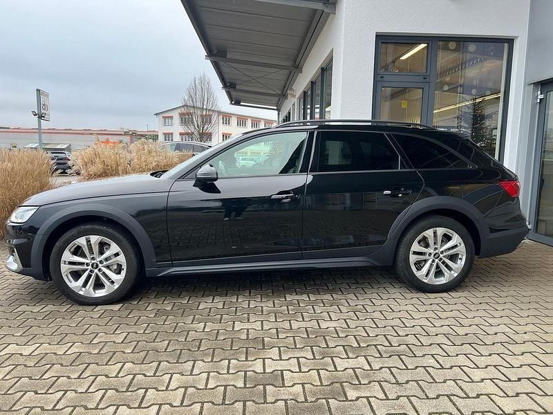 Gebraucht Audi A4 Allroad 204 PS (150 kW) 2022 Mythosschwarz metallic Kombi
