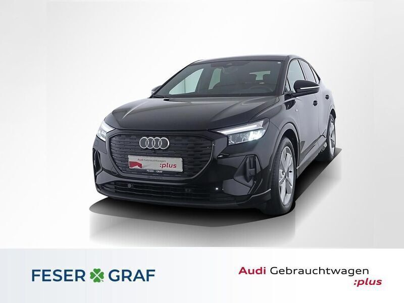 Mythosschwarz metallic Gebraucht 2024 Audi Q4 Sportback e-tron Ambiente SUV | 44.220 € (Fairer Preis) - Bild 1/4