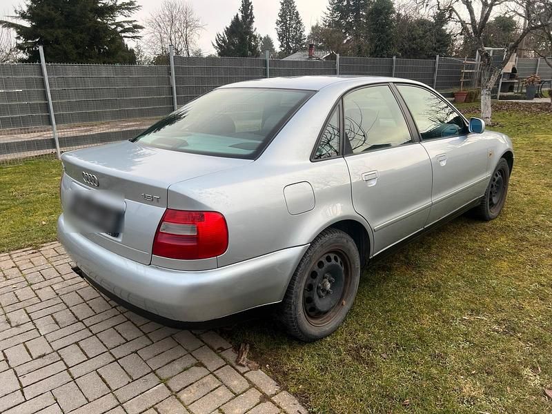 Gebraucht Audi A4 150 PS (110 kW) 1998 Grau Limousine