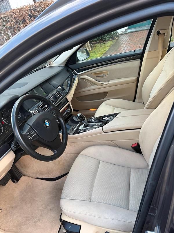 Gebraucht BMW 525 218 PS (160 kW) 2012 Kombi