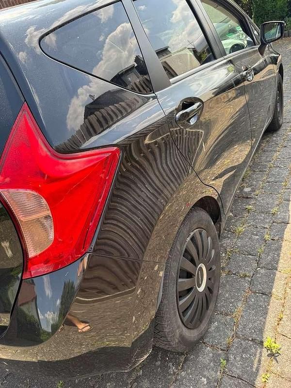 Gebraucht Nissan Note Acenta 80 PS (58 kW) 2015 Schwarz Kleinwagen