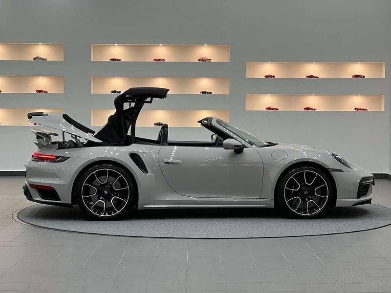 Gebraucht Porsche 992 650 PS (478 kW) 2022 Grau Cabrio