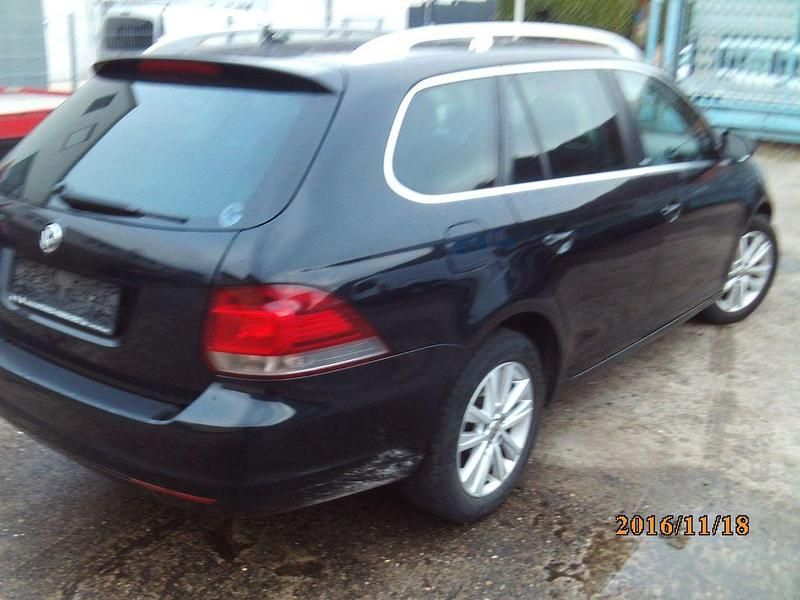 Gebraucht VW Golf VI Style 105 PS (77 kW) 2011 Schwarz Kleinwagen