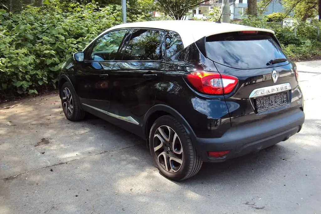 Gebraucht Renault Captur Luxe 90 PS (66 kW) 2015 Schwarz SUV