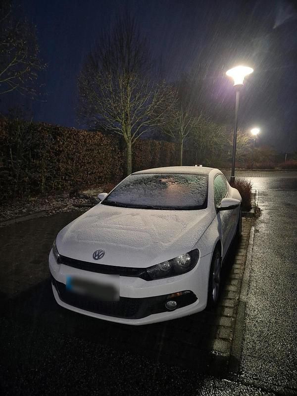 Usata VW Scirocco 122 CV (89 kW) 2009 Bianco Coupé