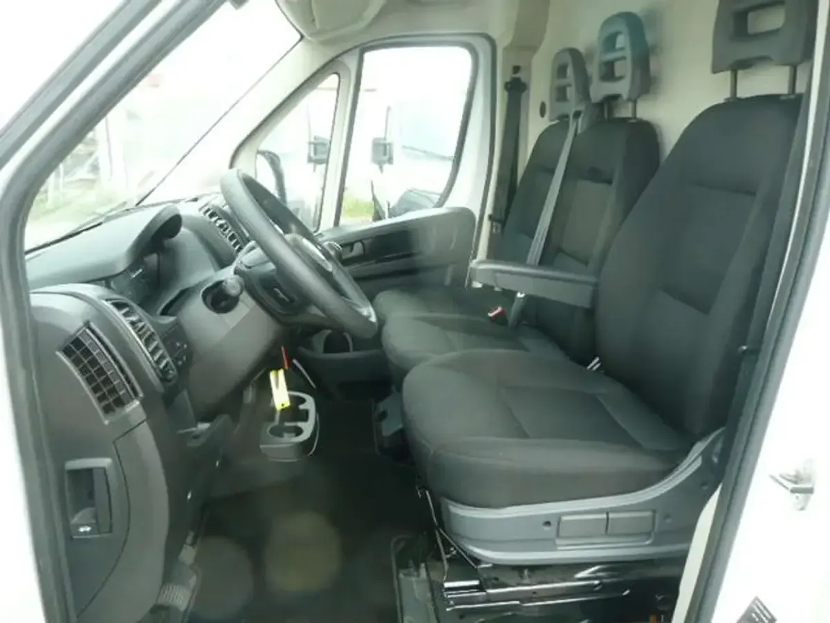 Gebraucht Fiat Ducato 120 PS (88 kW) 2023 Colore esterno (weiss (pastell Van