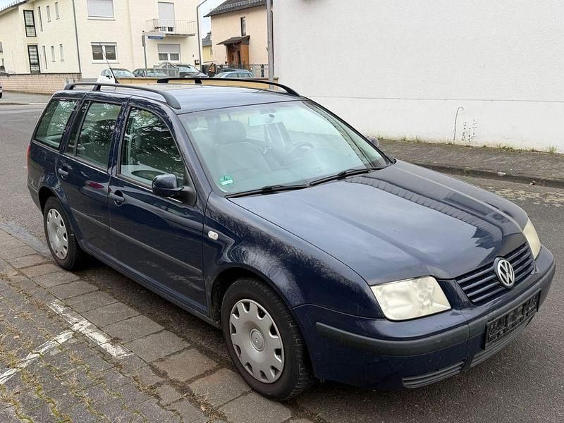 Gebraucht VW Bora 110 PS (80 kW) 2002 Blau Kombi