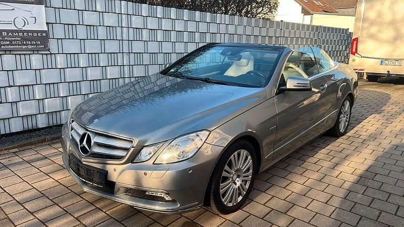 Usata Mercedes E350 231 CV (169 kW) 2010 Argento Cabrio