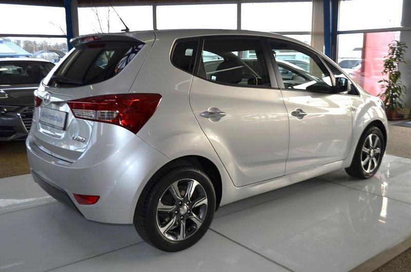 Gebraucht Hyundai ix20 YES! 125 PS (91 kW) 2017 Silber Kleinwagen