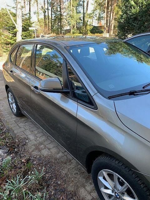 Gebraucht BMW 216 116 PS (85 kW) 2015 Grau Van / Kleinbus