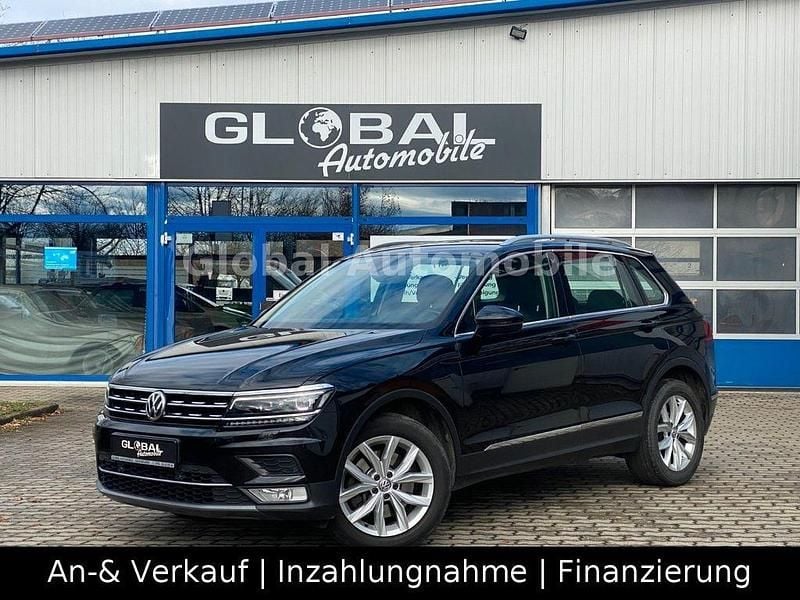 Deep black perleffekt Gebraucht 2017 VW Tiguan Highline SUV | 15.990 € (Fairer Preis) - Bild 1/4