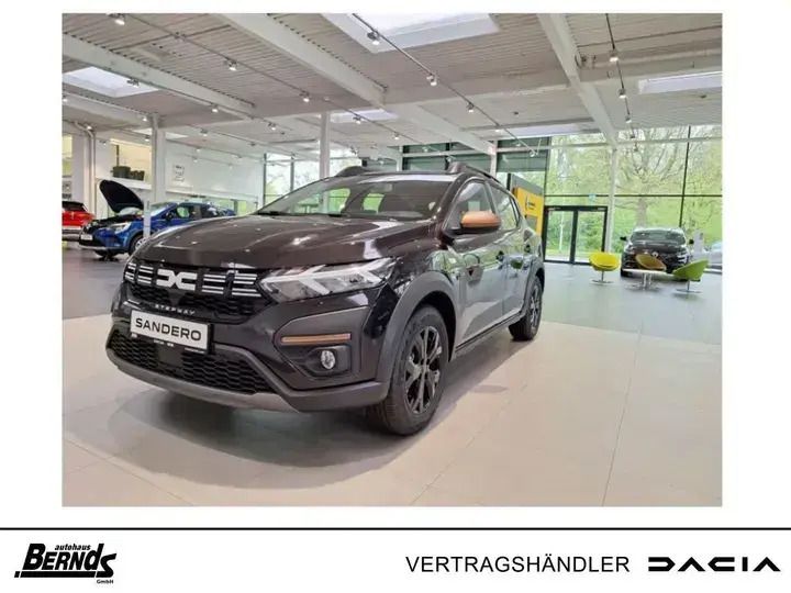 Perlmuttschwarz metallic Neu 2025 Dacia Sandero Extreme Kleinwagen | 19.999 € (Etwas zu teuer) - Bild 1/4