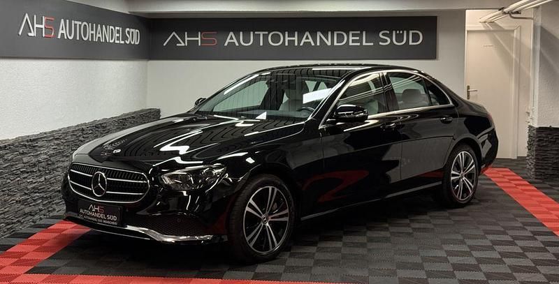 Gebraucht Mercedes E400 Avantgarde 330 PS (242 kW) 2020 Schwarz Limousine