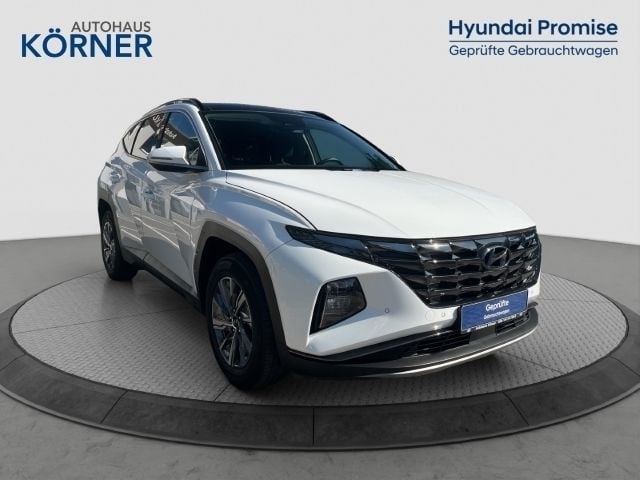 Weiss Gebraucht 2021 Hyundai Tucson Trend SUV | 25.900 € (Fairer Preis) - Bild 1/4