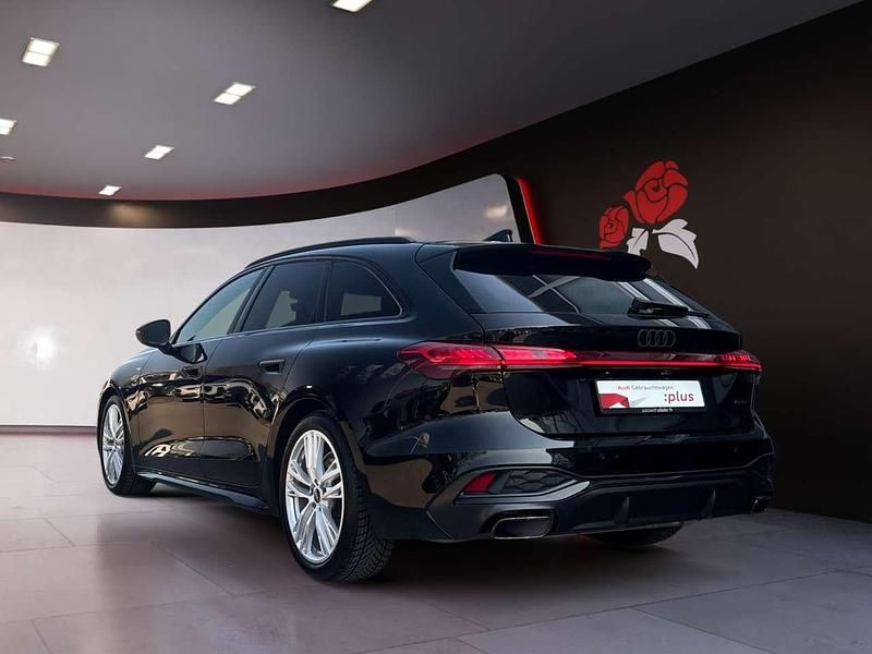 Gebraucht Audi A5 Ambiente 204 PS (150 kW) 2025 Mythosschwarz metallic Kombi