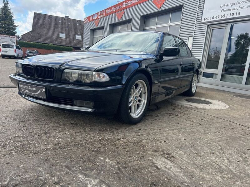 Gebraucht BMW 735 M Sport 238 PS (175 kW) 2000 Schwarz Limousine