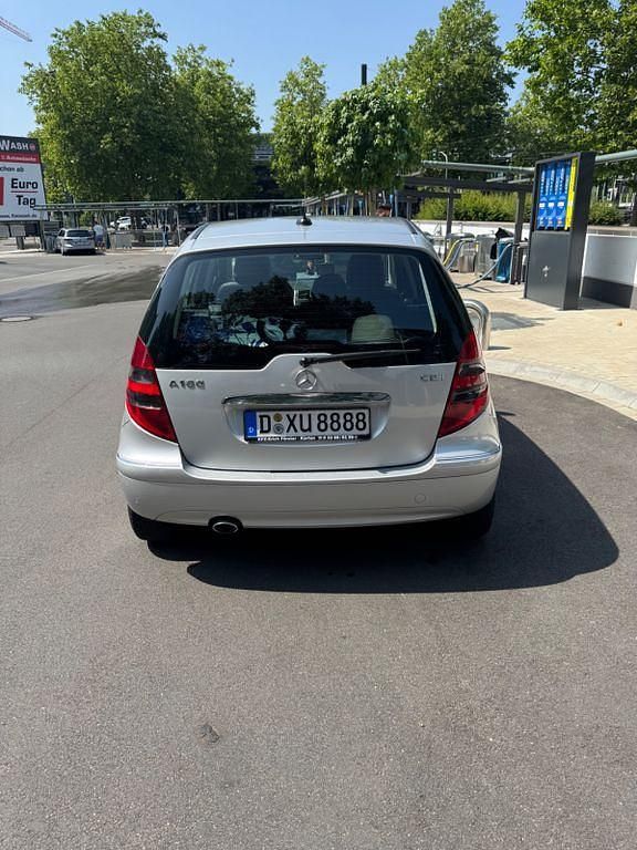 Gebraucht Mercedes A180 109 PS (80 kW) 2008 Silber Van / Kleinbus