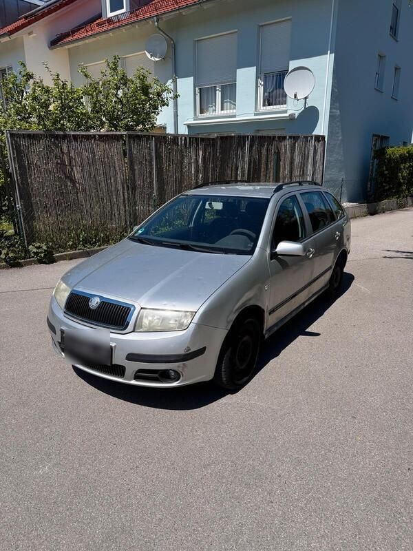 Silber Gebraucht 2007 Skoda Fabia Kombi | 250 € (Superpreis) - Bild 1/4