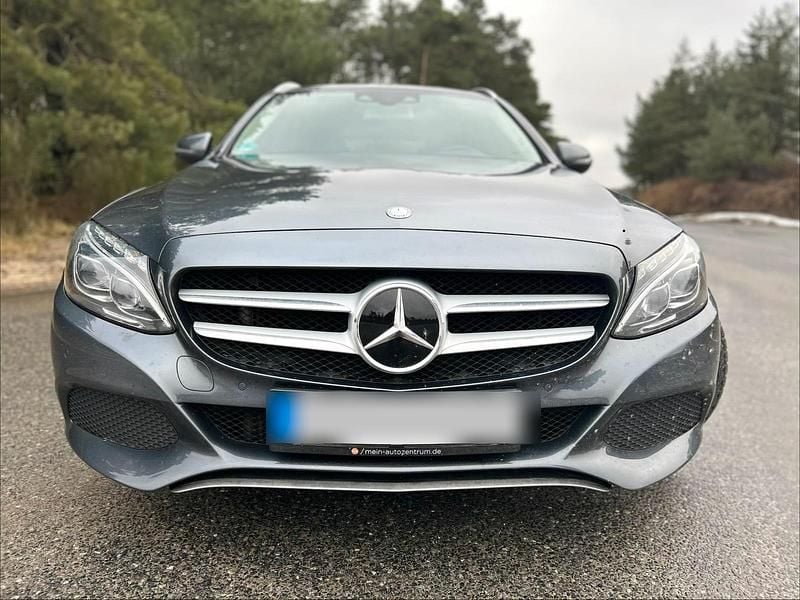Gebraucht Mercedes C250 211 PS (155 kW) 2015 Grau Kombi