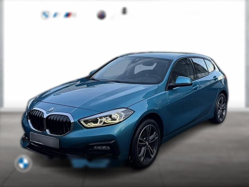 Gebraucht BMW 118 Sport Line 136 PS (100 kW) 2021 Blau metallic Kleinwagen