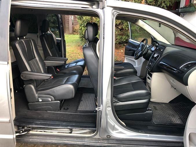 Gebraucht Lancia Voyager S 177 PS (130 kW) 2014 Grau Van / Kleinbus