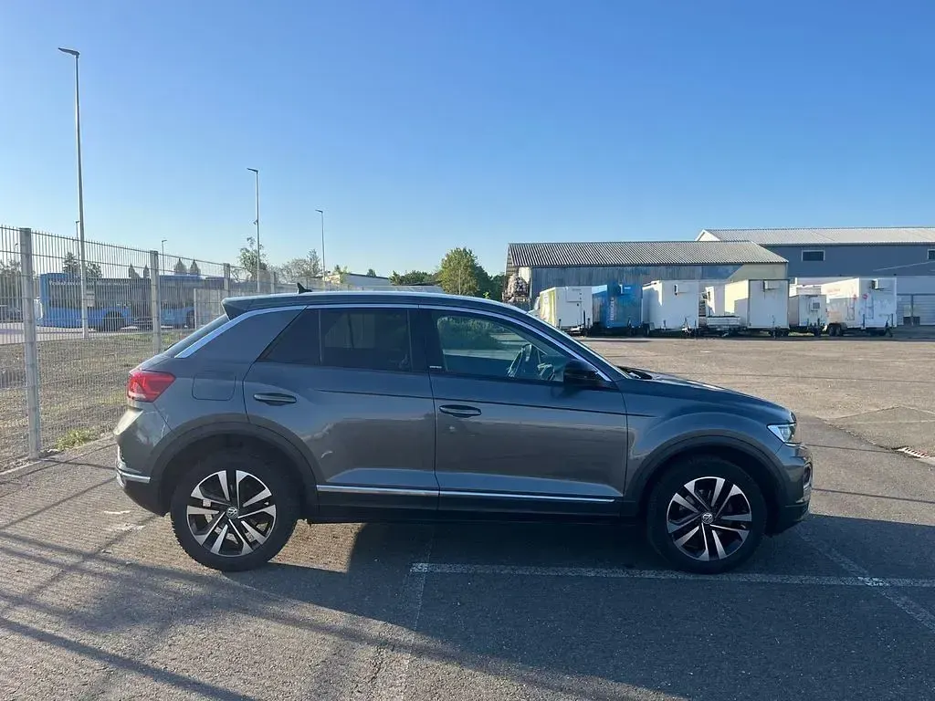 Second-hand VW T-Roc United 150 CP (110 kW) 2020 Gri SUV