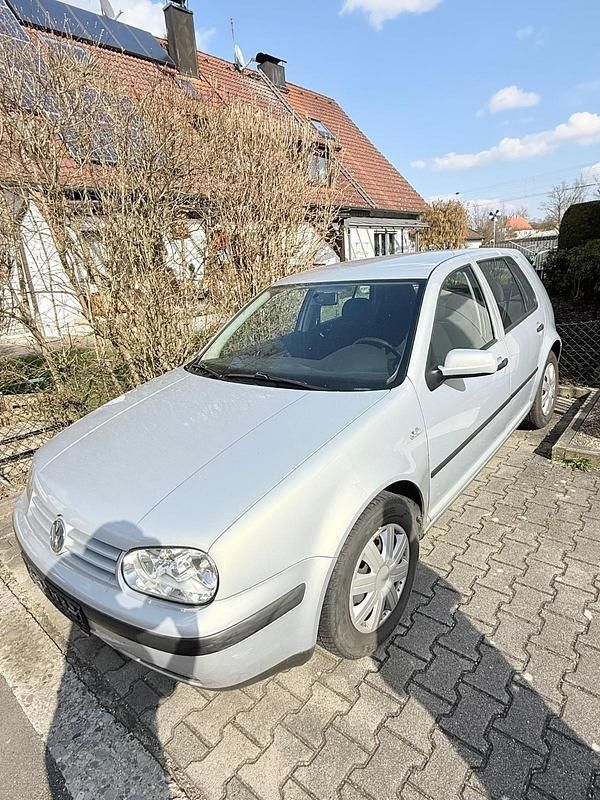 Gebraucht VW Golf III 74 PS (54 kW) 1998 Silber Kleinwagen